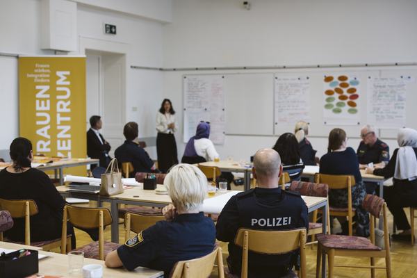 Frauen_staerken_Frauen_230524_@NadaKloss41von44.jpg