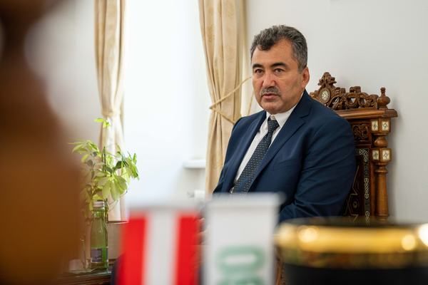 230831_Besuch-Abduelhakim-Idris-Center-for-Uyghur-Studies_low_2.jpg