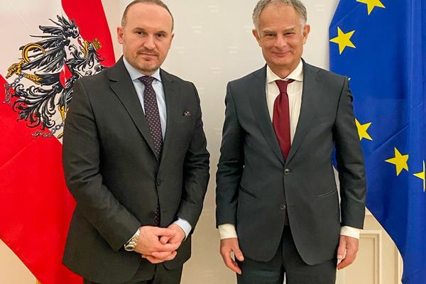 IMG_1174.jpg